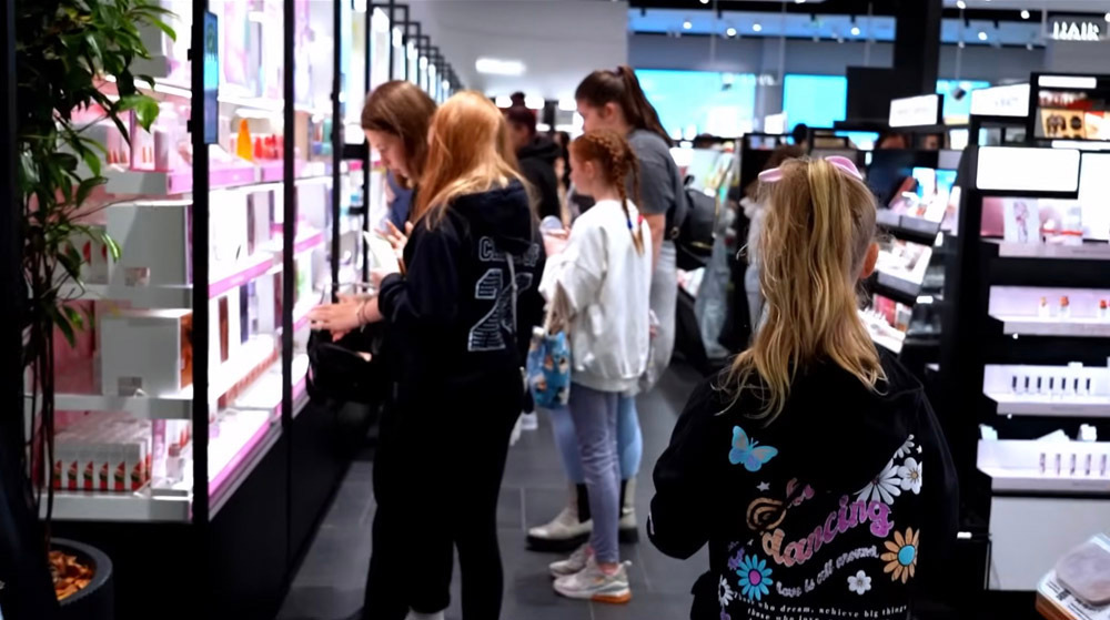 Дети покупают в Sephora антивозрастные средства по уходу за кожей